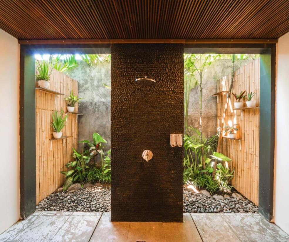 The Farm Hostel Canggu Exterior foto